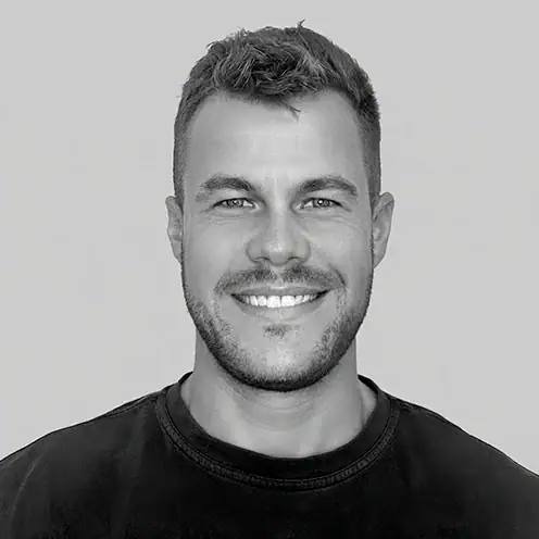 Rasmus Økær Larsen, Fysioterapeut
